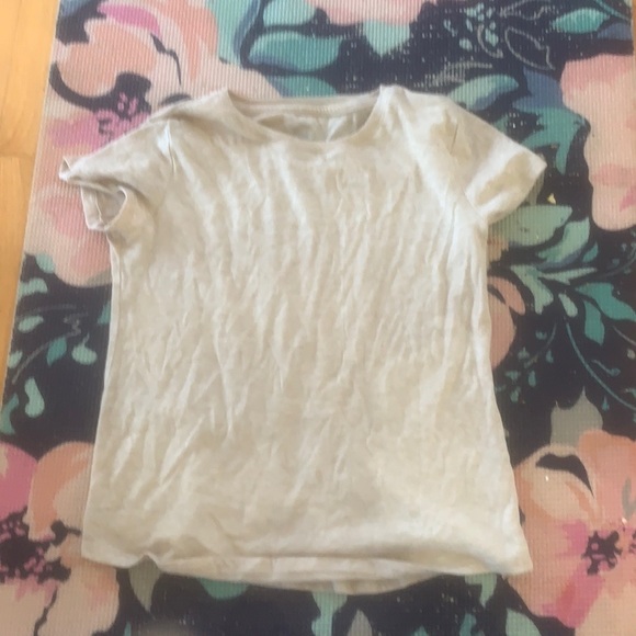 Large Girls tee shirt have not been worn before - Picture 6 of 6